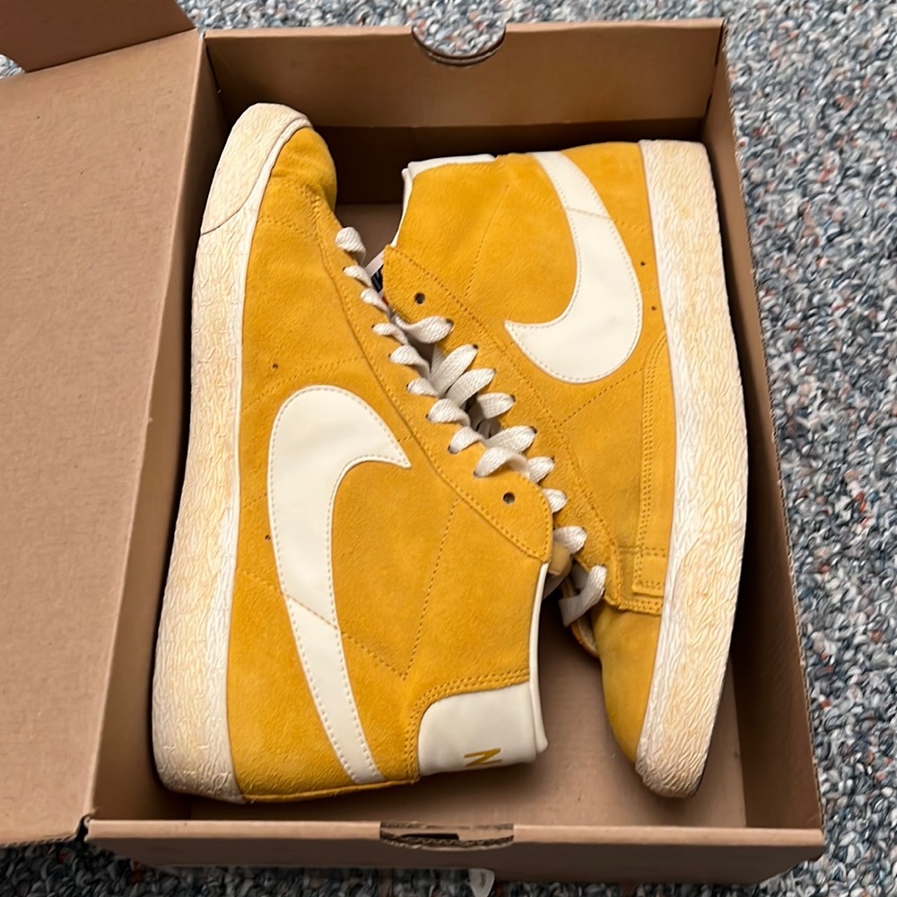 Nike blazer high vintage yellow suede 11 used
